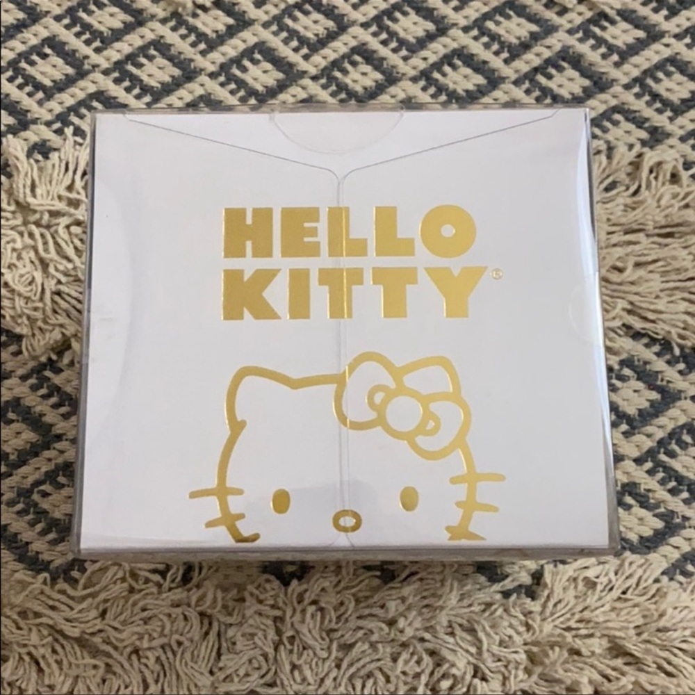 Hello Kitty Exclusive - Picture 3 of 4